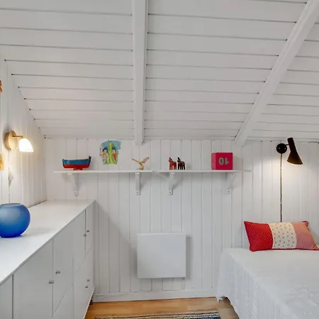 4 Bedroom Pet Friendly In Prázdninový dům Kalundborg