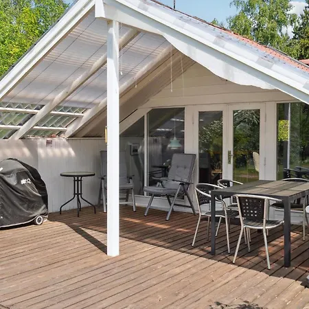 4 Bedroom Pet Friendly In Kalundborg