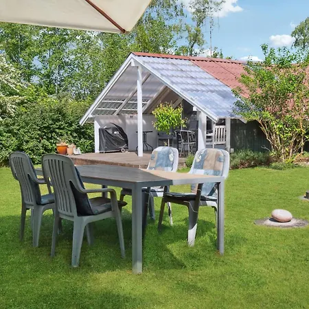 Ferienhaus 4 Bedroom Stunning In *
